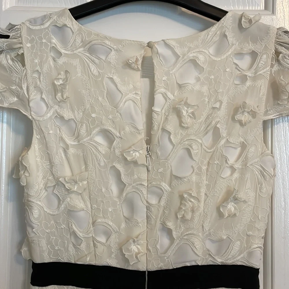 BCBGMAXAZRIA White Emmie Dress, Size 2 - Picture 6 of 10